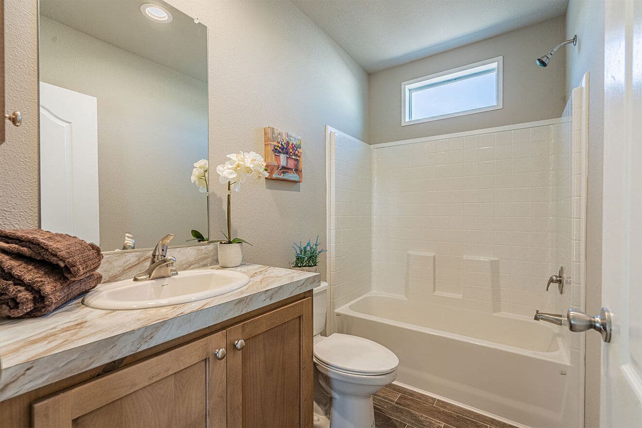 Evergreen 28583f bathroom home features